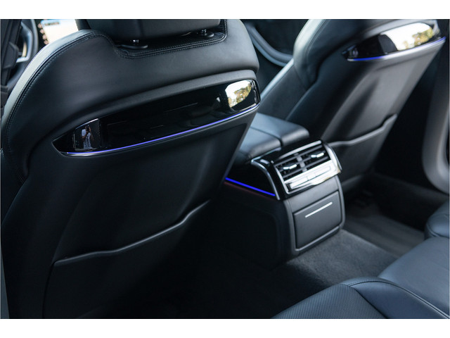 Audi A8 60 TFSI e quattro S-Line S-stoelen Pano B&O 360 Head Up Keyless Softclose Matrix Massage ACC