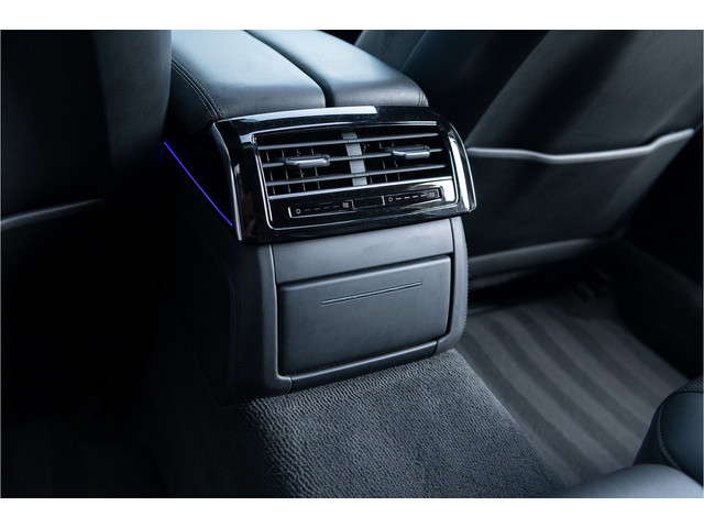 Audi A8 60 TFSI e quattro S-Line S-stoelen Pano B&O 360 Head Up Keyless Softclose Matrix Massage ACC