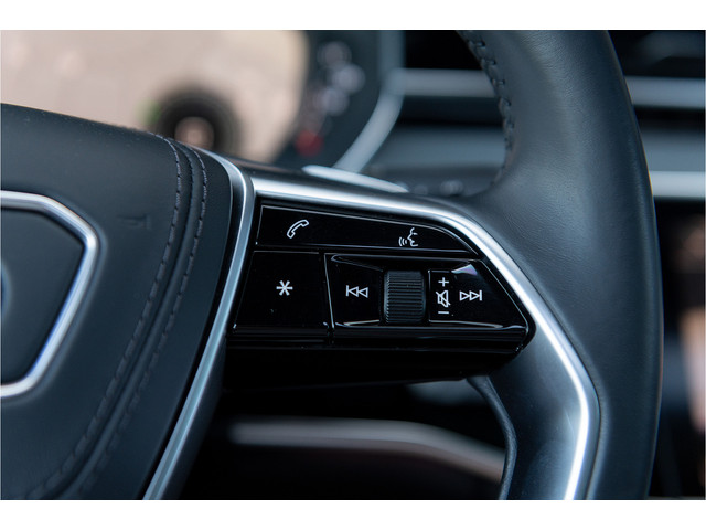 Audi A8 60 TFSI e quattro S-Line S-stoelen Pano B&O 360 Head Up Keyless Softclose Matrix Massage ACC