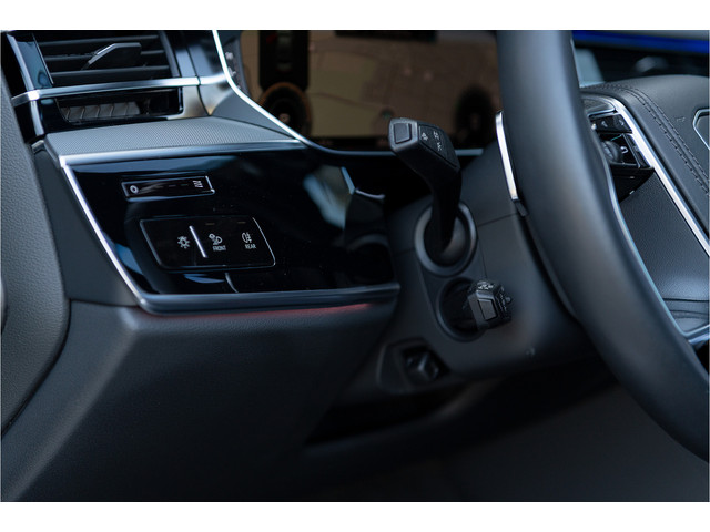 Audi A8 60 TFSI e quattro S-Line S-stoelen Pano B&O 360 Head Up Keyless Softclose Matrix Massage ACC