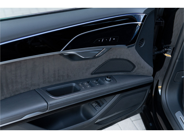 Audi A8 60 TFSI e quattro S-Line S-stoelen Pano B&O 360 Head Up Keyless Softclose Matrix Massage ACC