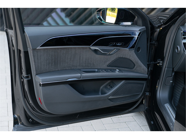 Audi A8 60 TFSI e quattro S-Line S-stoelen Pano B&O 360 Head Up Keyless Softclose Matrix Massage ACC