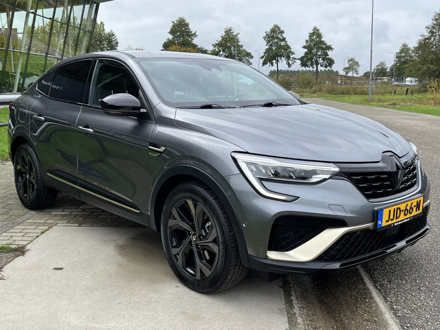 Renault Arkana 1.6 E-Tech hybrid 145 PK E-Tech Engineered   Dealer onderhouden   Stoelverw. + Stuurverw.   Camera   18'' LMV