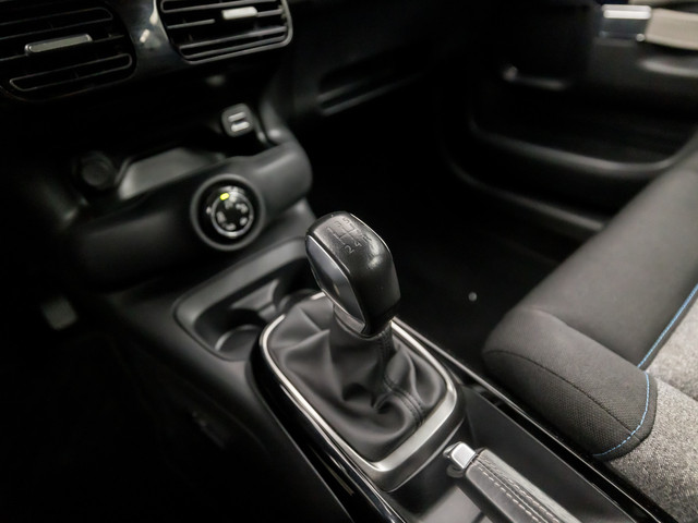Citroen C4 Cactus 1.2 PureTech Sport (APPLE CARPLAY, GROOT NAVI, CLIMATE, LM VELGEN, GETINT GLAS, SPORTSTOELEN, CRUISE, PARKEERSENSOREN, NIEUWE AP