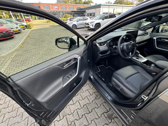 Toyota RAV4 2.5 HYBRID BI-TONE JBL-AUDIO PARKCAMERA EL-KLEP APPLE ANDROID STOEL STUURVERW. KEYLESS