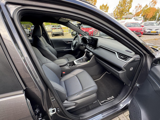 Toyota RAV4 2.5 HYBRID BI-TONE JBL-AUDIO PARKCAMERA EL-KLEP APPLE ANDROID STOEL STUURVERW. KEYLESS