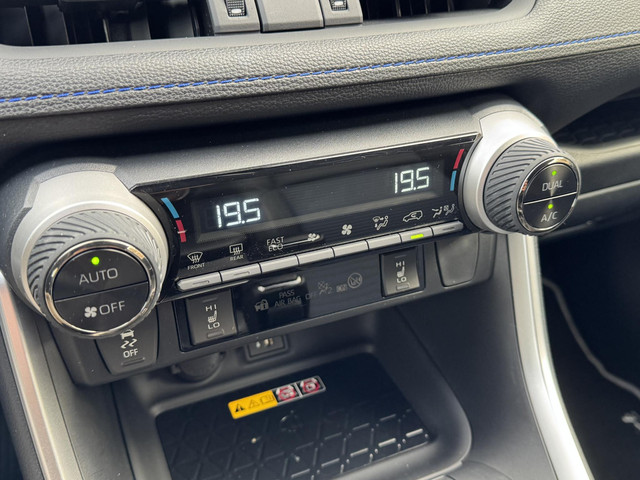 Toyota RAV4 2.5 HYBRID BI-TONE JBL-AUDIO PARKCAMERA EL-KLEP APPLE ANDROID STOEL STUURVERW. KEYLESS