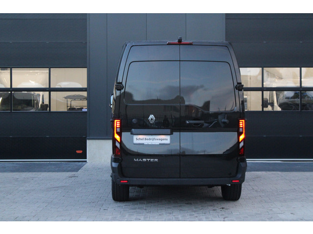 Renault Master T35 2.0 dCi 170pk L2H2 Extra DC - Navigatie - Camera - 270 gr deuren - Parkeersensoren - Draadloos laden - Rijklaar