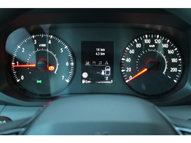 Renault Master T35 2.0 dCi 170pk L2H2 Extra DC - Navigatie - Camera - 270 gr deuren - Parkeersensoren - Draadloos laden - Rijklaar