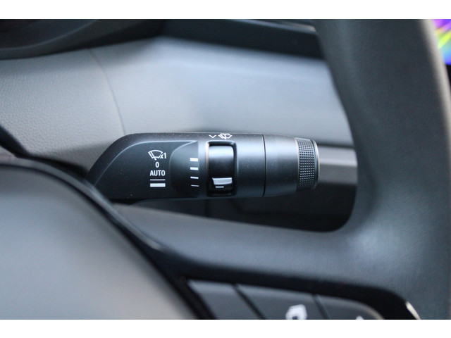 Renault Master T35 2.0 dCi 170pk L2H2 Extra DC - Navigatie - Camera - 270 gr deuren - Parkeersensoren - Draadloos laden - Rijklaar