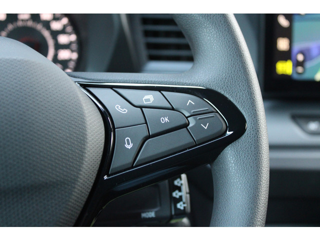 Renault Master T35 2.0 dCi 170pk L2H2 Extra DC - Navigatie - Camera - 270 gr deuren - Parkeersensoren - Draadloos laden - Rijklaar