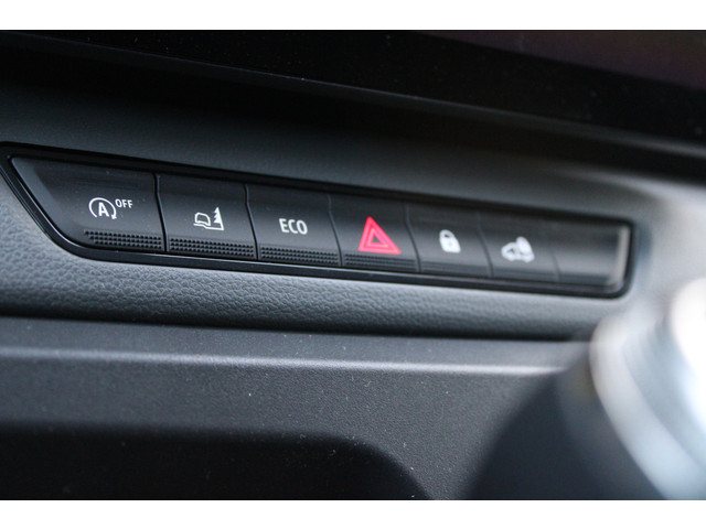 Renault Master T35 2.0 dCi 170pk L2H2 Extra DC - Navigatie - Camera - 270 gr deuren - Parkeersensoren - Draadloos laden - Rijklaar