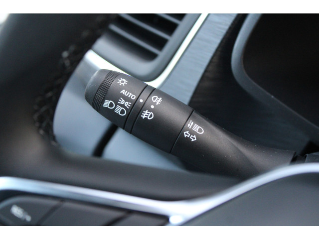 Renault Trafic 2.0 Blue dCi 170 T30 L2H1 Extra 170pk - 2x Schuifdeur - Betimmering - Stoelverwarming - Trekhaak - Camera - LED - Blind Spot - R