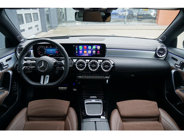 Mercedes-Benz CLA Shooting Brake 180 AMG Line + 360° CAMERA   HEAD-UP   BURMESTER   MEMORY