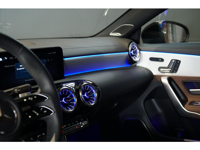 Mercedes-Benz CLA Shooting Brake 180 AMG Line + 360° CAMERA   HEAD-UP   BURMESTER   MEMORY