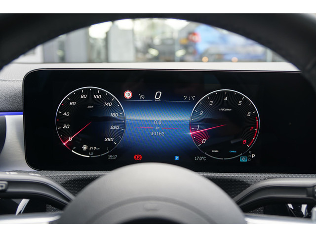 Mercedes-Benz CLA Shooting Brake 180 AMG Line + 360° CAMERA   HEAD-UP   BURMESTER   MEMORY