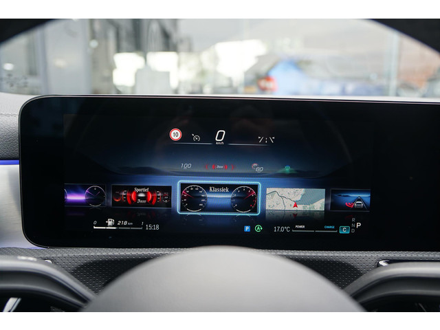 Mercedes-Benz CLA Shooting Brake 180 AMG Line + 360° CAMERA   HEAD-UP   BURMESTER   MEMORY