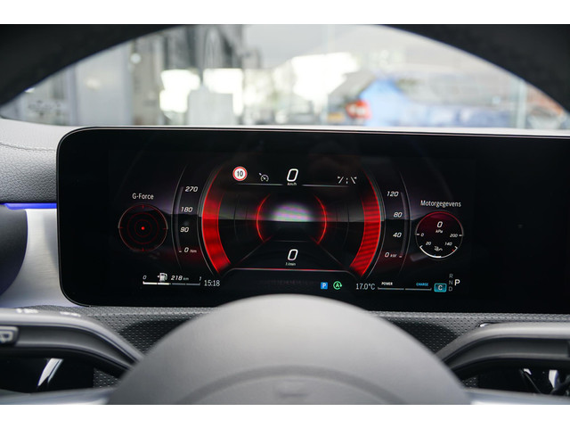 Mercedes-Benz CLA Shooting Brake 180 AMG Line + 360° CAMERA   HEAD-UP   BURMESTER   MEMORY