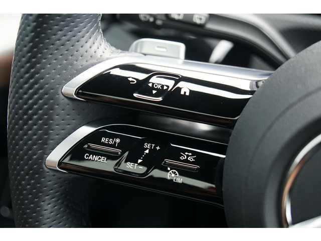 Mercedes-Benz CLA Shooting Brake 180 AMG Line + 360° CAMERA   HEAD-UP   BURMESTER   MEMORY