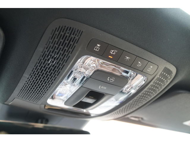 Mercedes-Benz CLA Shooting Brake 180 AMG Line + 360° CAMERA   HEAD-UP   BURMESTER   MEMORY