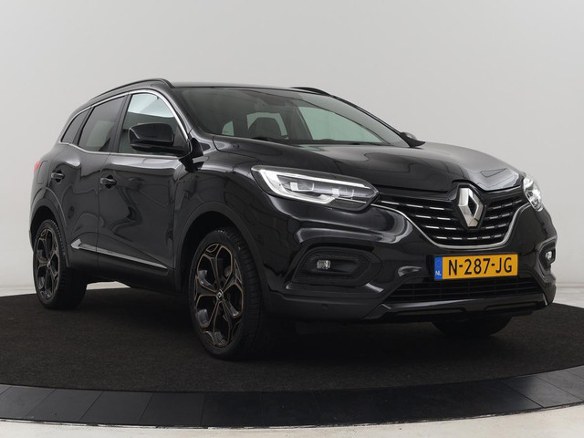 renault-kadjar-1.3-tce-black-edition---trekhaak---stoelverwarming---adaptive-cruise---leder-alcantara---camera---bose-sound---carplay---keyless