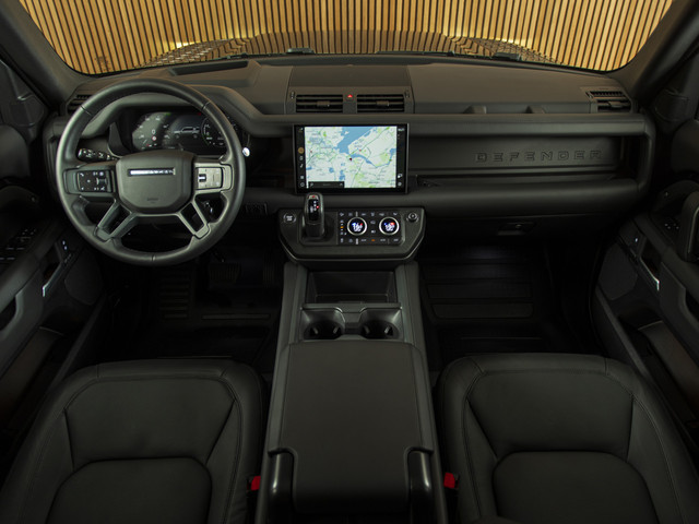 Land Rover Defender 110 2.0 P300e 110 X-Dynamic HSE HUD-PANO-MERIDIAN-22