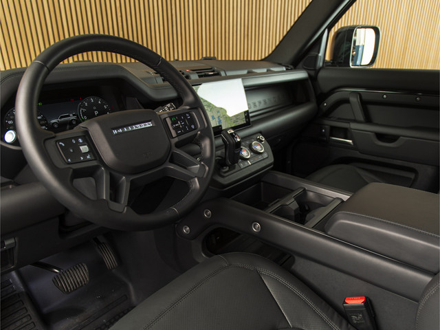 Land Rover Defender 110 2.0 P300e 110 X-Dynamic HSE HUD-PANO-MERIDIAN-22