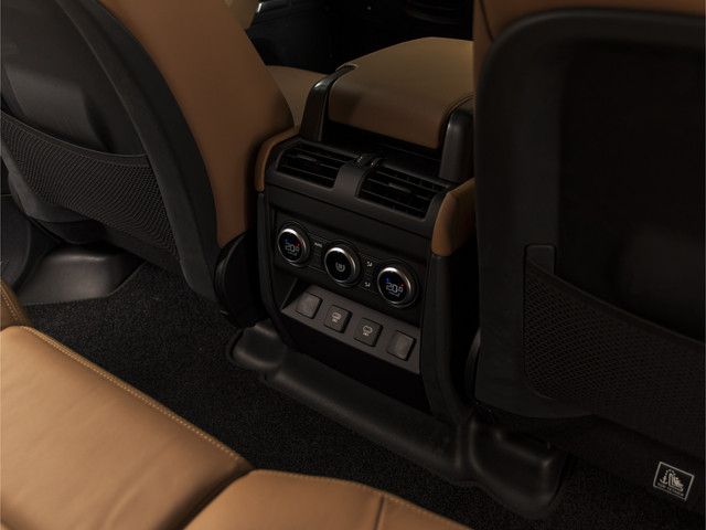 Land Rover Defender 110 2.0 P300e 110 X-Dynamic HSE BRUIN LEDER-22-HUD-PANO-MERIDIAN