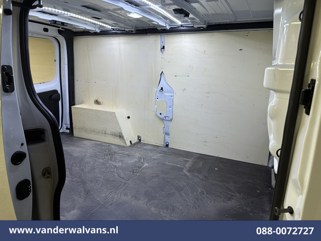 Renault Trafic 2.0 dCi 131pk L2H1 Euro6 Airco | Camera | Navigatie | LED | Cruisecontrol Parkeersensoren, Bijrijdersbank