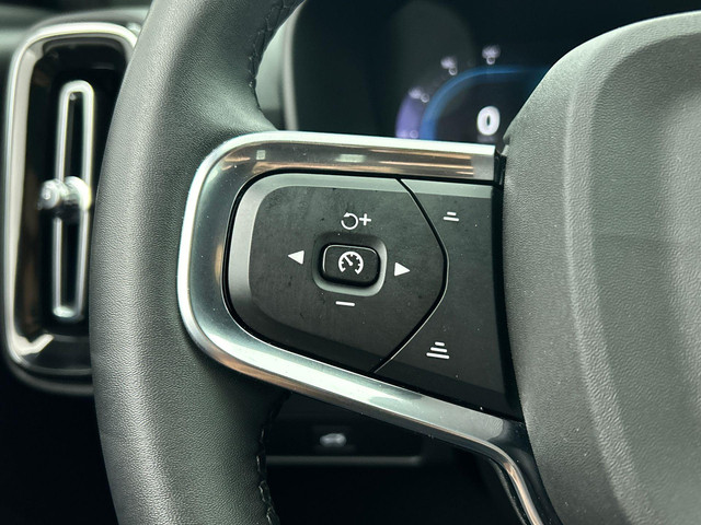 Volvo XC40 Recharge Plus 70 kWh | Navigatie | Apple Carplay Android Auto | Climate control | Camera | Led | Parkeer sensoren | Virtual Cock