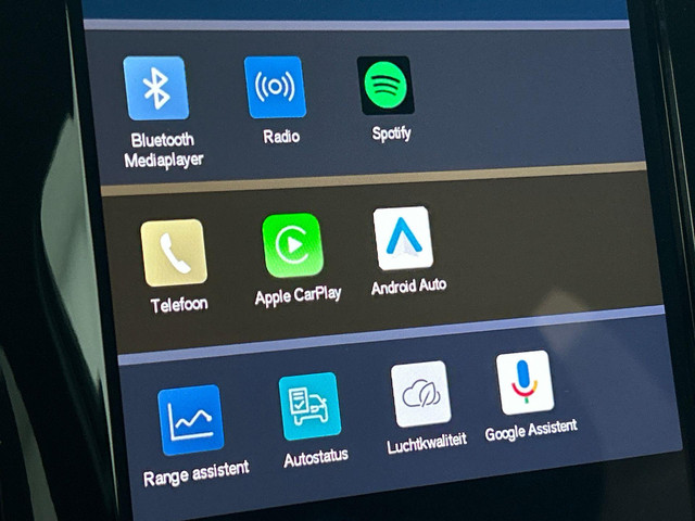 Volvo XC40 Recharge Plus 70 kWh | Navigatie | Apple Carplay Android Auto | Climate control | Camera | Led | Parkeer sensoren | Virtual Cock