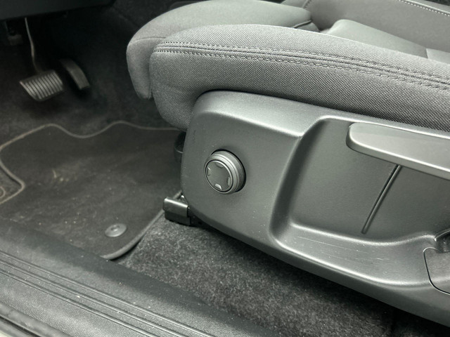 Volvo XC40 Recharge Plus 70 kWh | Navigatie | Apple Carplay Android Auto | Climate control | Camera | Led | Parkeer sensoren | Virtual Cock