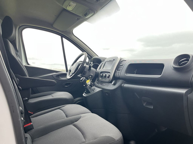 Renault Trafic 1.6 dCi E6 Comfort R-link 3 Zits Lease €251 p m Airco, Navi, PDC, Bedrijfsinrichting, Cruise controle.