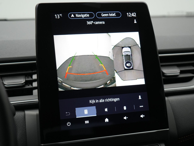 Renault Captur 1.6 E-Tech Initiale Paris Plug In Hybrid 160pk Dealer O.H PHEV | Adaptive Cruise | 360 Camera | Lederen Sportstoelen Verwarmd |