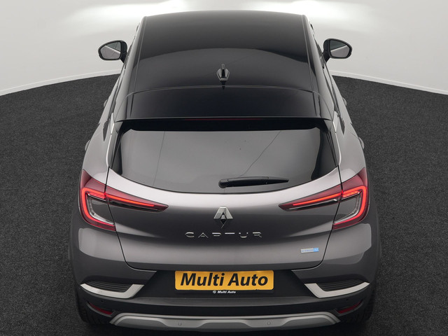 Renault Captur 1.6 E-Tech Initiale Paris Plug In Hybrid 160pk Dealer O.H PHEV | Adaptive Cruise | 360 Camera | Lederen Sportstoelen Verwarmd |