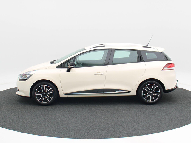 Renault Clio Estate 0.9 TCe Expression | Trekhaak | Airco | Cruise Control | Privacy Glass | Navigatiesysteem | Bluetooth | 16 Inch | 68.444