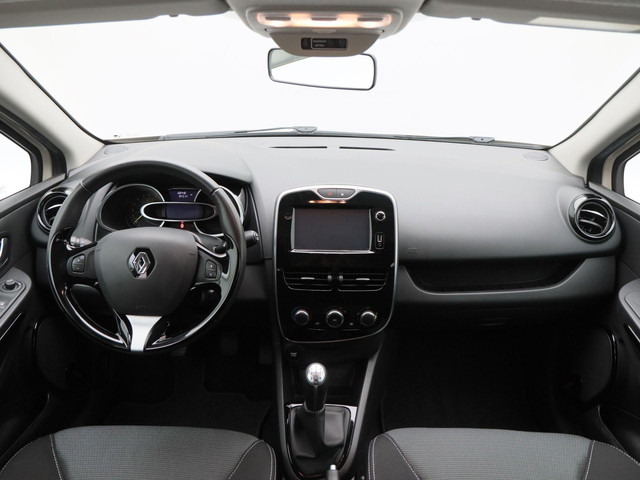 Renault Clio Estate 0.9 TCe Expression | Trekhaak | Airco | Cruise Control | Privacy Glass | Navigatiesysteem | Bluetooth | 16 Inch | 68.444