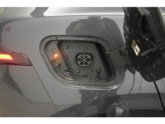 Kia Sportage 1.6 T-GDi Plug-in Hybrid AWD GT-Line Pano 360° Cam Dhoek El-Aklep
