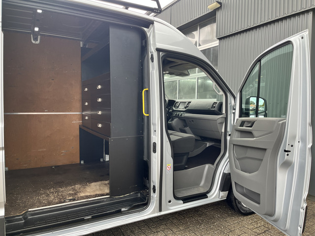 Volkswagen Crafter 35 2.0 TDI L3H3 L2H2 Airco Cruise controle Camera Telefoonverbinding Parkeersensoren voor en achter Imperiaal Kastinrichting Lan