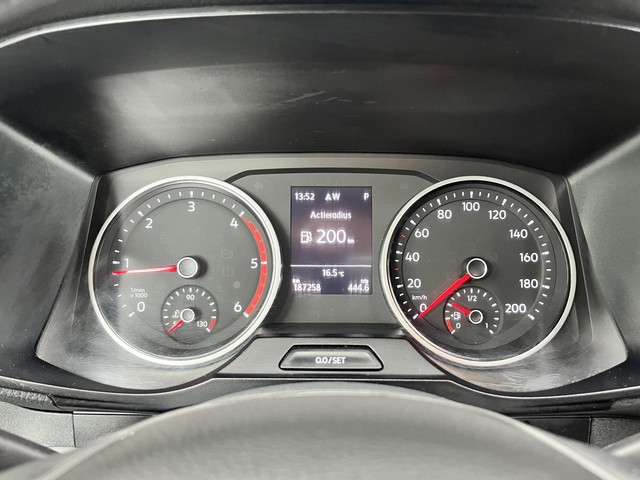 Volkswagen Crafter 35 2.0 TDI L3H3 L2H2 Airco Cruise controle Camera Telefoonverbinding Parkeersensoren voor en achter Imperiaal Kastinrichting Lan