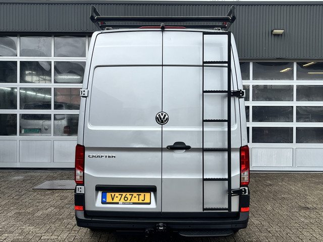 Volkswagen Crafter 35 2.0 TDI L3H3 L2H2 Airco Cruise controle Camera Telefoonverbinding Parkeersensoren voor en achter Imperiaal Kastinrichting Lan