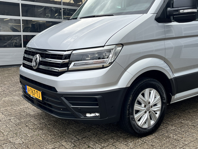 Volkswagen Crafter 35 2.0 TDI L3H3 L2H2 Airco Cruise controle Camera Telefoonverbinding Parkeersensoren voor en achter Imperiaal Kastinrichting Lan