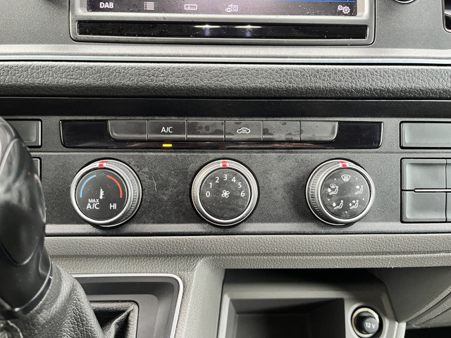 Volkswagen Crafter 35 2.0 TDI L3H3 L2H2 Airco Cruise controle Camera Telefoonverbinding Parkeersensoren voor en achter Imperiaal Kastinrichting Lan