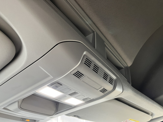 Volkswagen Crafter 35 2.0 TDI L3H3 L2H2 Airco Cruise controle Camera Telefoonverbinding Parkeersensoren voor en achter Imperiaal Kastinrichting Lan