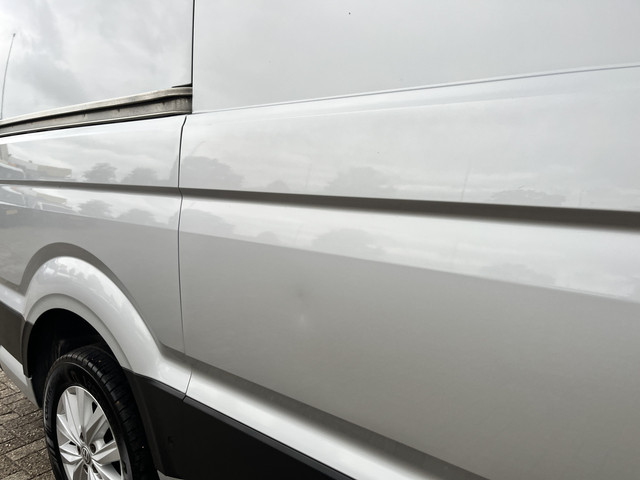 Volkswagen Crafter 35 2.0 TDI L3H3 L2H2 Airco Cruise controle Camera Telefoonverbinding Parkeersensoren voor en achter Imperiaal Kastinrichting Lan