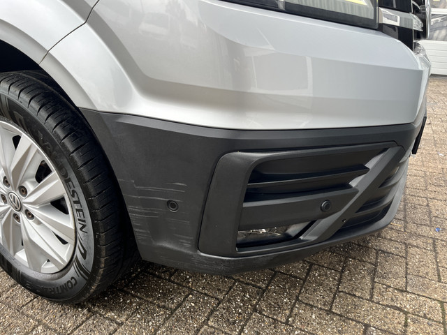 Volkswagen Crafter 35 2.0 TDI L3H3 L2H2 Airco Cruise controle Camera Telefoonverbinding Parkeersensoren voor en achter Imperiaal Kastinrichting Lan