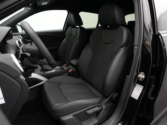 Audi Q2 35 TFSI 150 pk S-tronic S Edition   S-Line | Trekhaak | Matrix LED | Achteruitrijcamera | Navigatie | Stoelverwarming | Adaptive