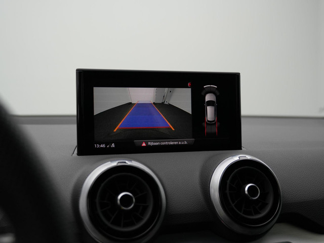 Audi Q2 35 TFSI 150 pk S-tronic S Edition   S-Line | Trekhaak | Matrix LED | Achteruitrijcamera | Navigatie | Stoelverwarming | Adaptive