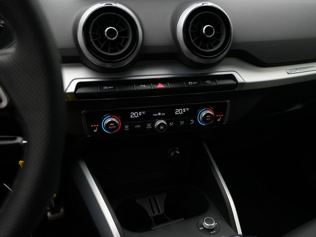 Audi Q2 35 TFSI 150 pk S-tronic S Edition   S-Line | Trekhaak | Matrix LED | Achteruitrijcamera | Navigatie | Stoelverwarming | Adaptive