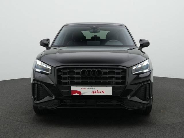 audi-q2-35-tfsi-150-pk-s-tronic-s-edition---s-line---trekhaak---matrix-led---achteruitrijcamera---navigatie---stoelverwarming---adaptive